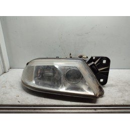 Faro anteriore Alfa romeo...
