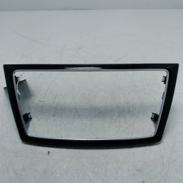 Cornice autoradio...