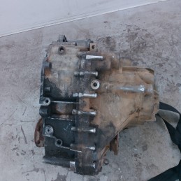 Cambio manuale VW Passat B6 3C5 SW 2.0 TDI 125 KW 2005-12 02Q301107 connettore da sostituire JMA17047P02