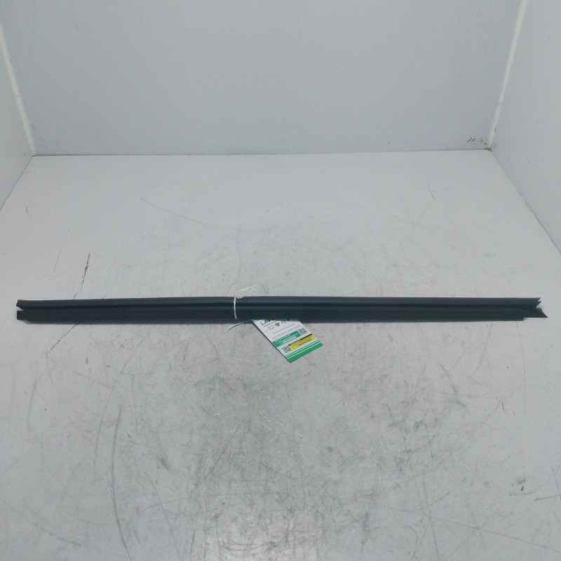 Raschiavetro interno portiera ant SX Mercedes GLE W166 C292 4Matic 2015-18 17739
