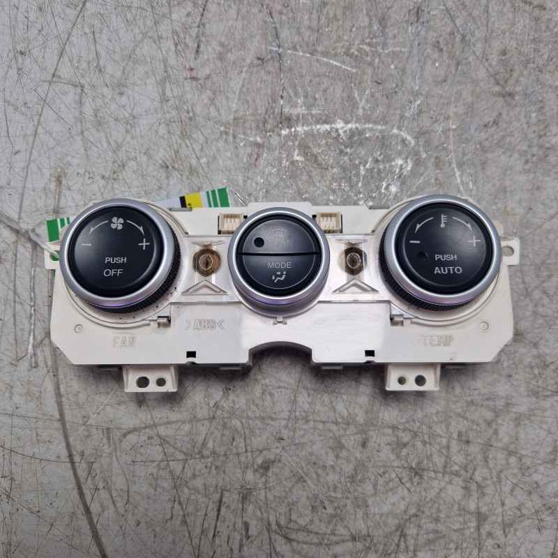 Pannello comandi clima A/C Mazda 6 MK1 SW 2.0 CD 16V 2005-07 E6A