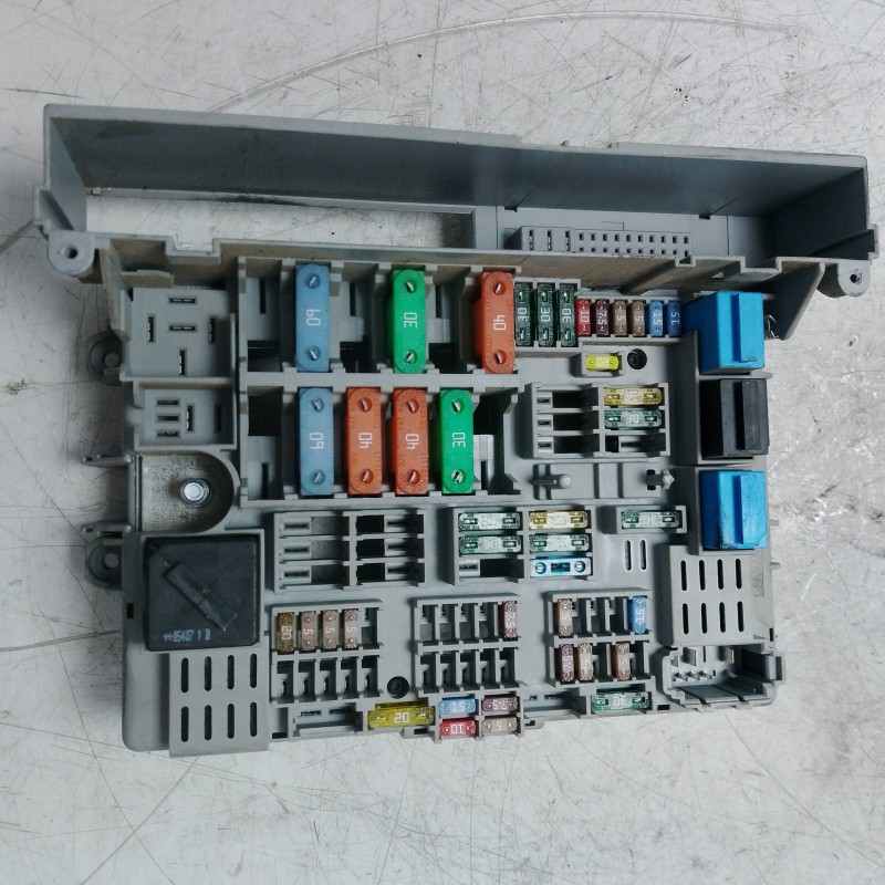 Centralina scatola portafusibili BMW E81 Serie 1 116i 5P 85 KW 2007-11 6906624-03