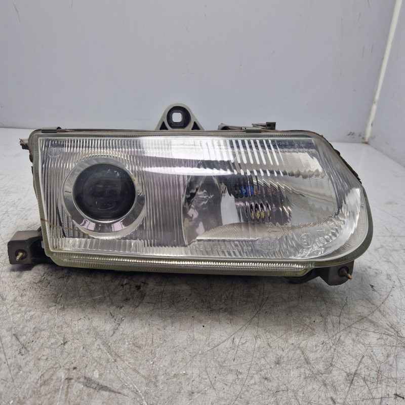 Faro fanale proiettore ant DX Alfa Romeo 146 1.4 IE 66 KW 1994-96 Hella supporto freccia danneggiato