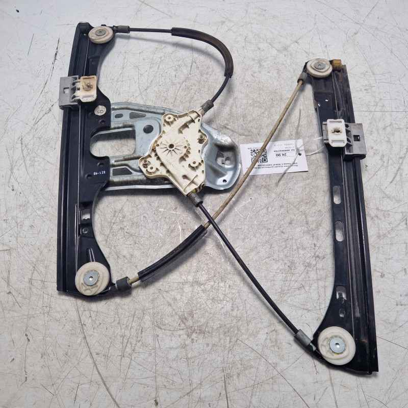 Meccanismo alzavetri portiera ant DX Mercedes W203 Classe C 2000-07 A2037201846