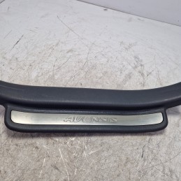 Soglia battitacco interno post SX Toyota Avensis MK2 SW 2.0 D-4D 85 KW 2003-08 67918-05040