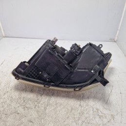 Faro fanale proiettore ant DX Toyota Avensis MK2 SW 2.0 D-4D 85 KW 2003-08 da lucidare