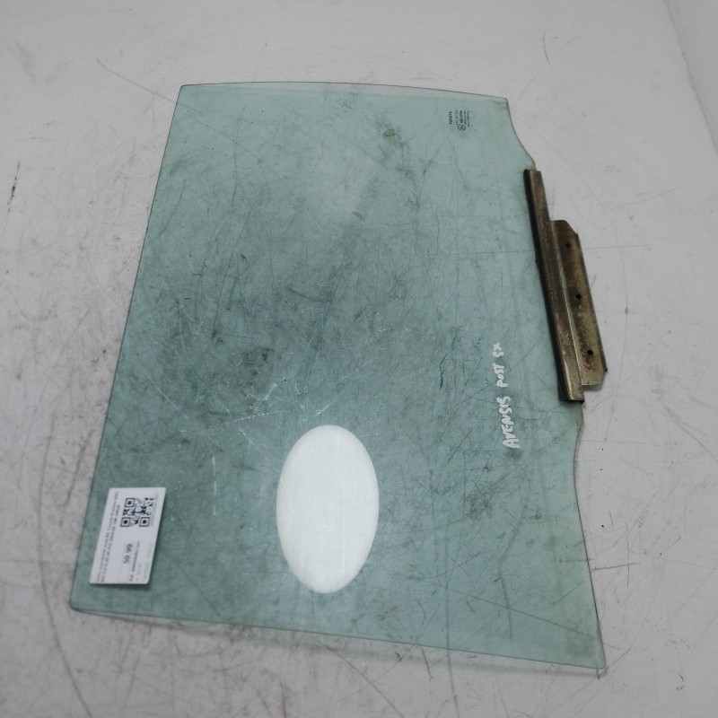Vetro scendente post SX Toyota Avensis MK2 SW 2.0 D-4D 85 KW 2003-08 43R-00048