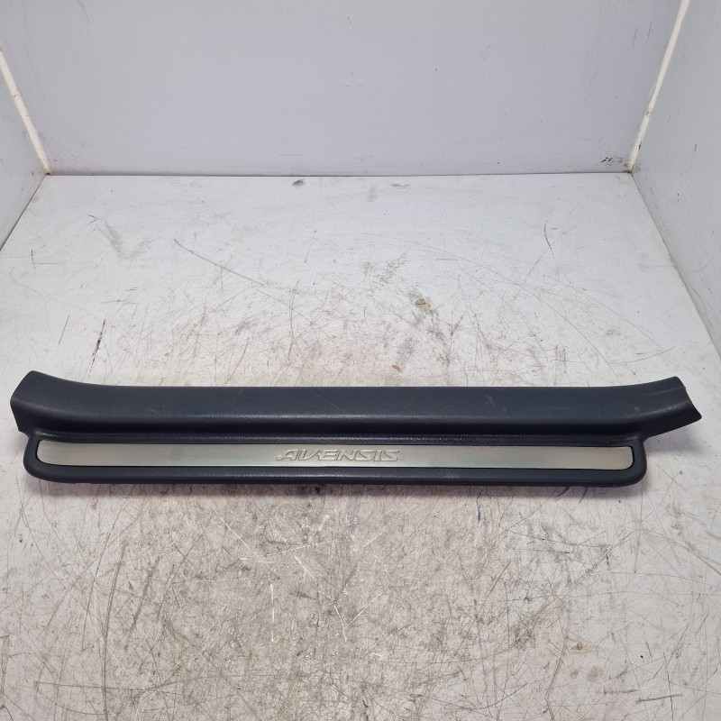 Soglia battitacco interno ant SX Toyota Avensis MK2 SW 2.0 D-4D 85 KW 2003-08 67914-05040