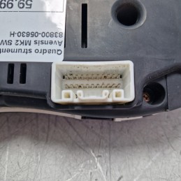 Quadro strumenti contachilometri Toyota Avensis MK2 SW 2.0 D-4D 85 KW 2003-08 83800-05630-H