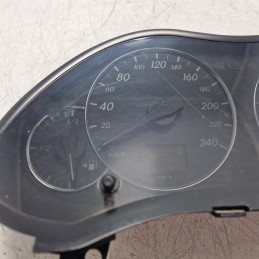 Quadro strumenti contachilometri Toyota Avensis MK2 SW 2.0 D-4D 85 KW 2003-08 83800-05630-H