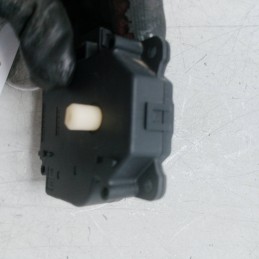 Motorino attuatore stufa Toyota Avensis MK2 SW 2.0 D-4D 85 KW 2003-08 63700-8610