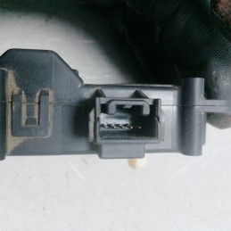 Motorino attuatore stufa Toyota Avensis MK2 SW 2.0 D-4D 85 KW 2003-08 63700-8610
