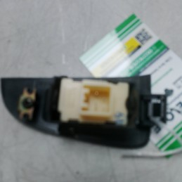 Interruttore pulsante alzavetro post SX Toyota Avensis MK2 SW 2.0 D-4D 85 KW 2003-08 74272-05020