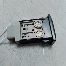 Pulsante interruttore sedile riscaldabile ant Toyota Avensis MK2 SW 2.0 D-4D 85 KW 2003-08 153261