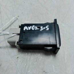 Pulsante interruttore sedile riscaldabile ant Toyota Avensis MK2 SW 2.0 D-4D 85 KW 2003-08 153261