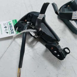 Pulsanti comandi multifunzioni al volante Toyota Avensis MK2 SW 2.0 D-4D 85 KW 2003-08 75B070