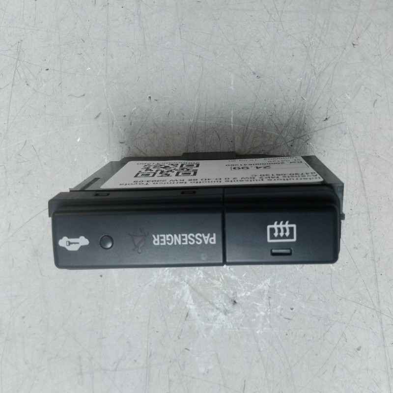 Interruttore pulsante lunotto termico Toyota Avensis MK2 SW 2.0 D-4D 85 KW 2003-08 84790-05130-C