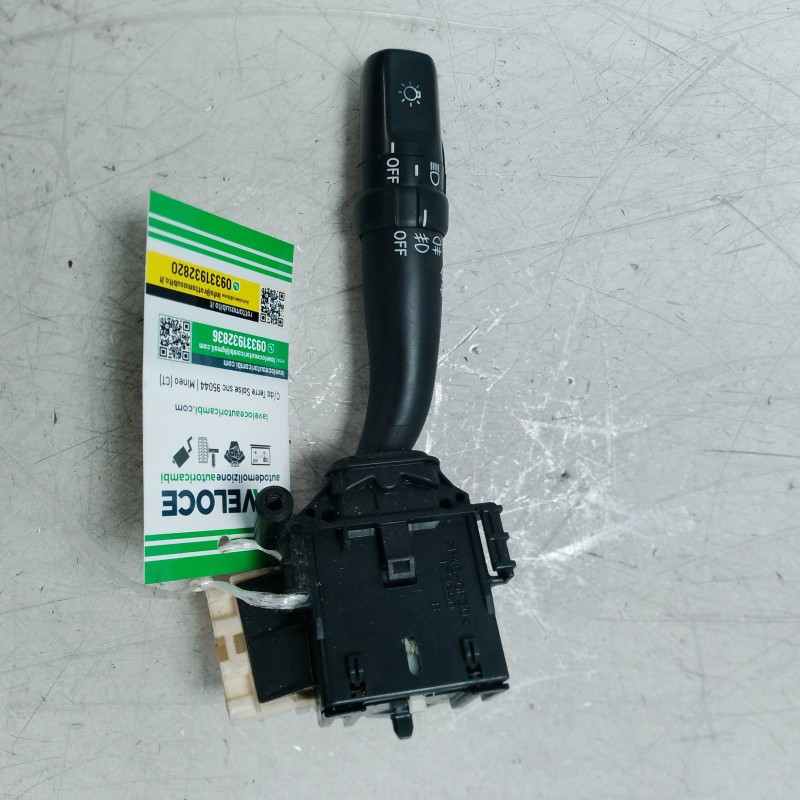 Leva devioluci deviosgancio Toyota Avensis MK2 SW 2.0 D-4D 85 KW 2003-08 173650