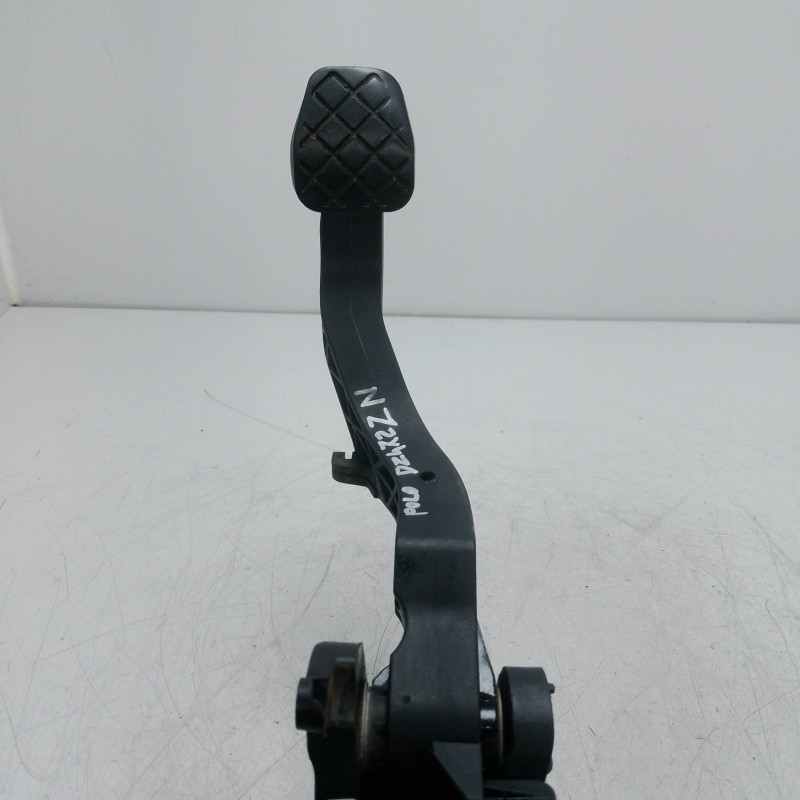 Pedale frizione VW Polo MK5 5P 1.6 TDI DPF 55 KW 2009-14 6R1721059AA