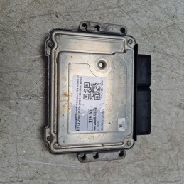 Centralina ECU controllo motore Alfa Romeo GT 937 1.9 JTDM 110 KW 2003-10 55205067 Bosch