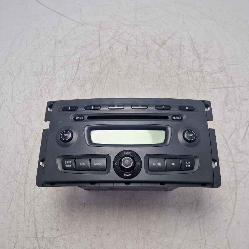 Autoradio lettore cd Smart Fortwo-Coupè 451 1.0 benz 2010 A4518202879 VP6MTF-18C815-GF tasto vol usurato