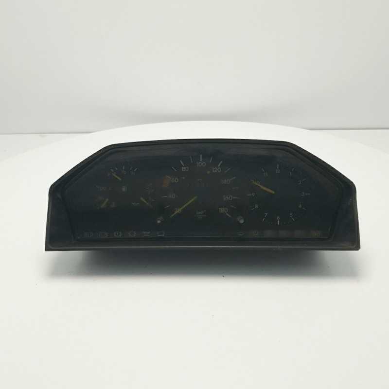 QUADRO STRUMENTI CONTACHILOMETRI TACHIMETRO MERCEDES W124 CLASSE E 1984-95 QUADRO STRUMENTI CONTACHILOMETRI TACHIMETRO MERCEDES W124 CLASSE E 1984-95