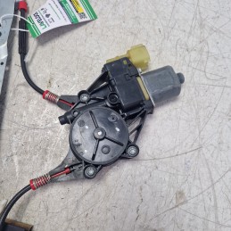 Motorino alzavetro ant SX Ford Fiesta MK6 5P Titanium 1.4 TDCI 50 KW 2008-12 8A6114A389B