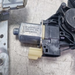 Motorino alzavetro post DX Ford Fiesta MK6 5P Titanium 1.4 TDCI 50 KW 2008-12 8A6114A553A