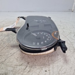 Quadro strumenti contachilometri Renault Clio MK2 1.5 DCI 50 KW 2001-05 8200276525A Trasparente danneggiato