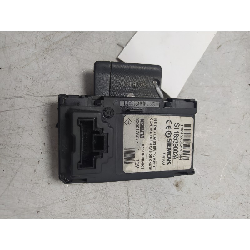 Alloggio blocchetto accensione con scheda keyless Renault Scenic II JM0/1 1.9 dCi 2004-09 8200125077 S118539002A