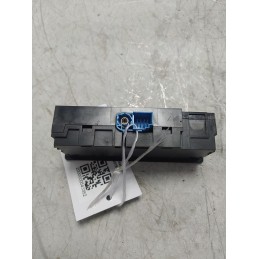Prese ingressi USB slot scheda Mercedes Classe C 180 W205 BlueTEC/d 2015 A2058200126