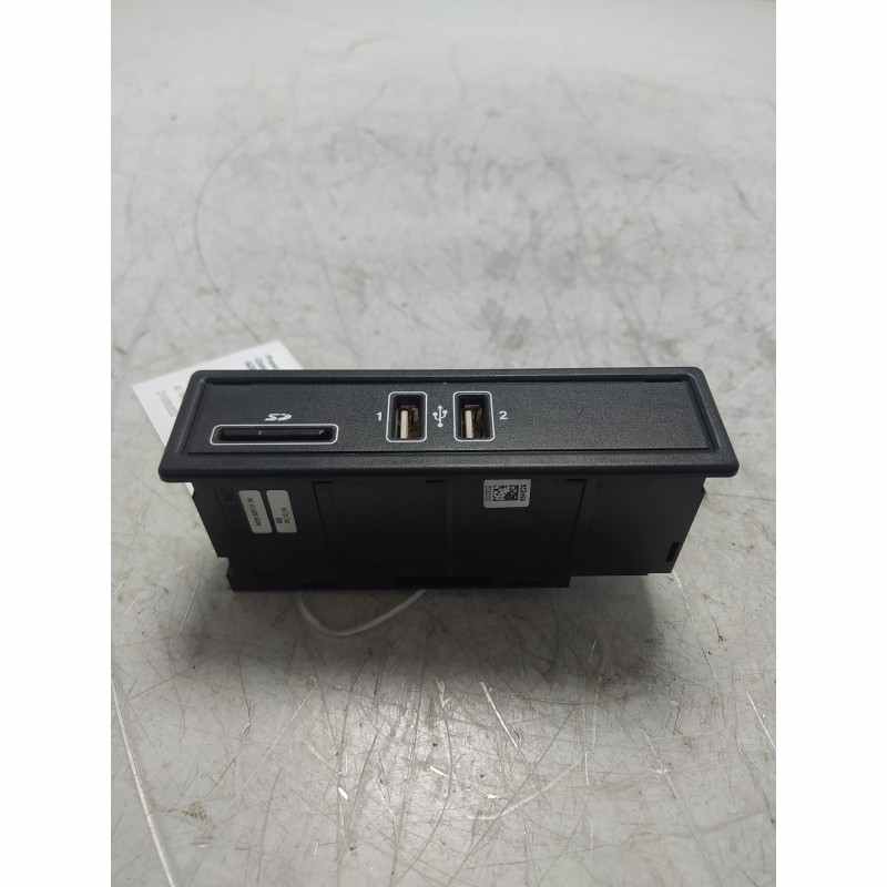 Prese ingressi USB slot scheda Mercedes Classe C 180 W205 BlueTEC/d 2015 A2058200126