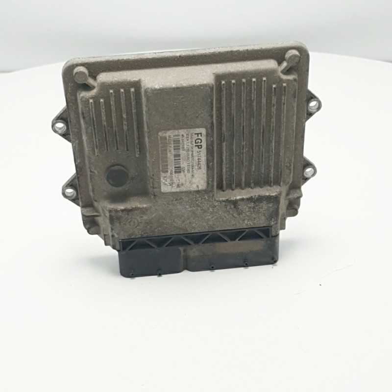 CENTRALINA ECU MOTORE MODULO CONTROLLO FIAT IDEA 1° SERIE 1.3 MJT 51744426 CENTRALINA ECU MOTORE MODULO CONTROLLO FIAT IDEA 1° SERIE 1.3 MJT 51744426