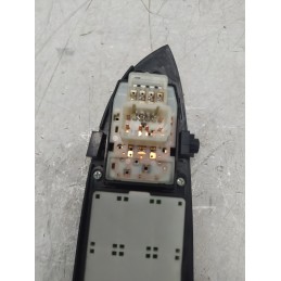 Pulsantiera alzavetri ant SX Kia Carens MK3 2.0 CRDI 103 KW 2006-13 93570-1D1003W tasto ant SX da sistemare