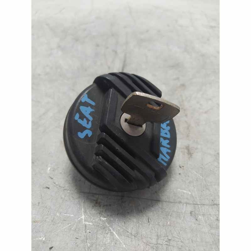 Tappo serbatoio carburante Seat Marbella 1986-93 con chiave