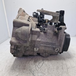 Cambio manuale 5 rapporti VW Polo V 6R 1.6 TDI 2009-14 02R301103B 02R301107A campana lesionata