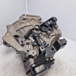 Cambio manuale 5 rapporti VW Polo V 6R 1.6 TDI 2009-14 02R301103B 02R301107A campana lesionata