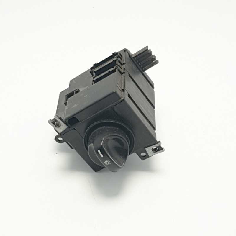 INTERRUTTORE COMMUTATORE COMANDO LUCI MERCEDES W168 CLASSE A 1685450104 INTERRUTTORE COMMUTATORE COMANDO LUCI MERCEDES W168 CLASSE A 1685450104
