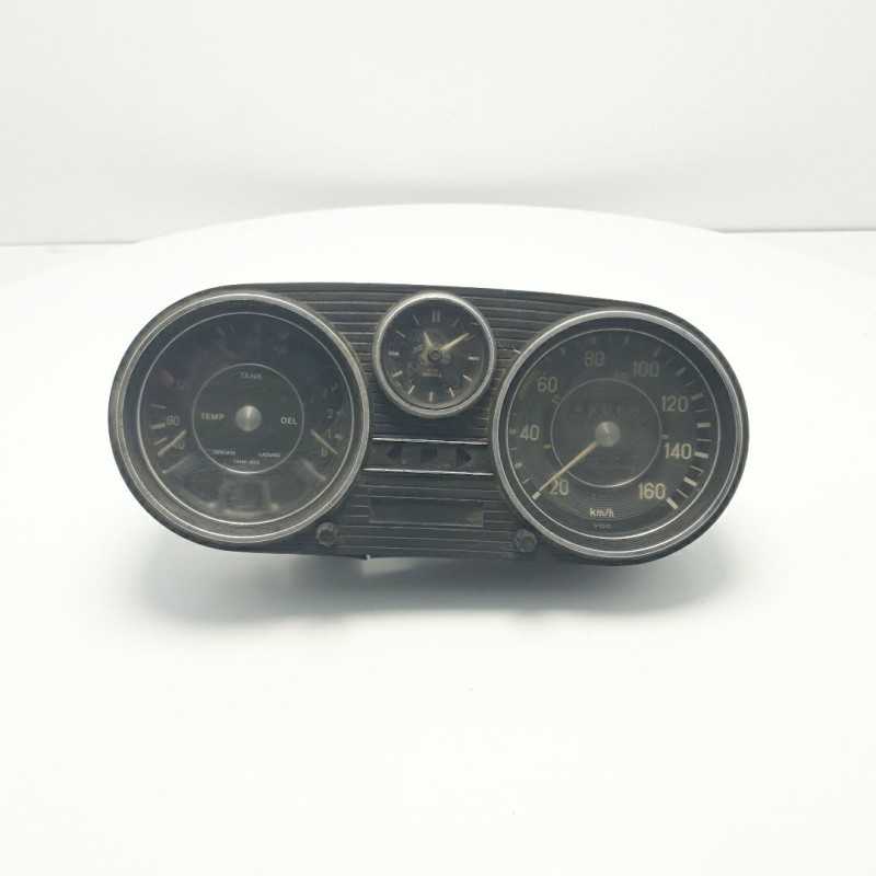 QUADRO STRUMENTI CONTACHILOMETRI TACHIMETRO MERCEDES W114 W115 QUADRO STRUMENTI CONTACHILOMETRI TACHIMETRO MERCEDES W114 W115