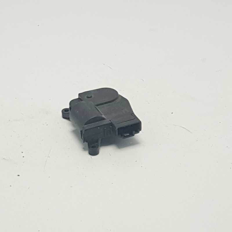 MOTORINO ATTUATORE RISCALDAMENTO CLIMA ABITACOLO FIAT PANDA 1.3 MJT DENSO MR113800-4320 MOTORINO ATTUATORE RISCALDAMENTO CLIMA ABITACOLO FIAT PANDA 1.3 MJT DENSO MR113800-4320