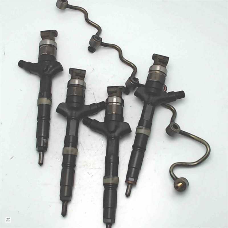 SET KIT INIETTORI DENSO TOYOTA COROLLA VERSO RAV 4 2.0 85KW 2004 D4D 23670-0G010
