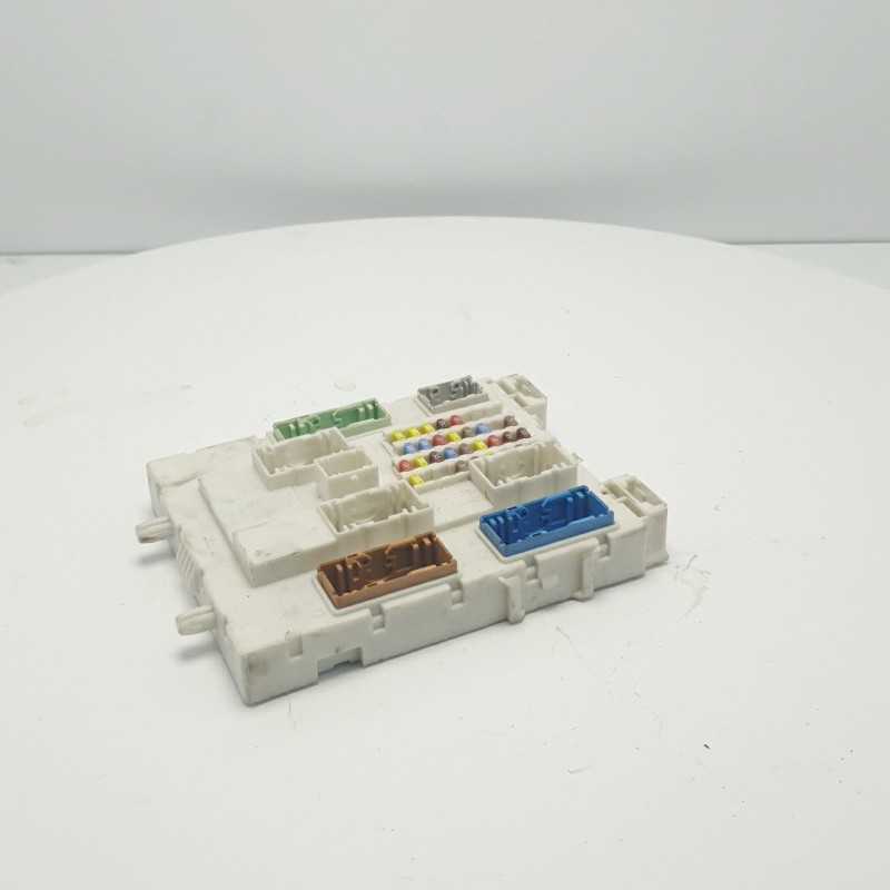 CENTRALINA ECU SCATOLA PORTAFUSIBILI FORD KUGA MK2 UFMA 2015 97RI010012 CENTRALINA ECU SCATOLA PORTAFUSIBILI FORD KUGA MK2 UFMA 2015 97RI010012