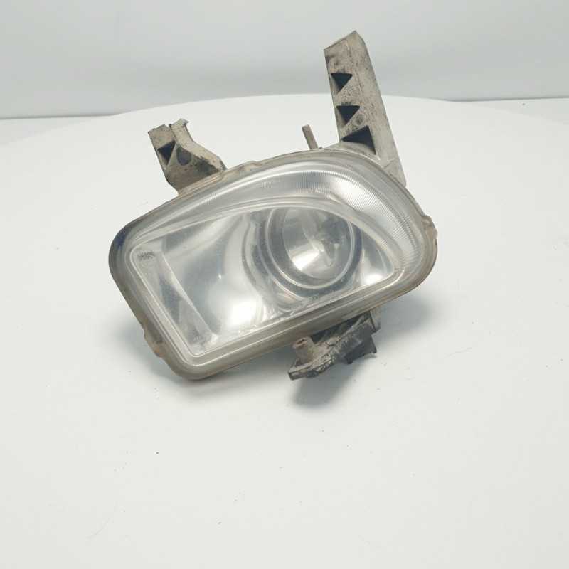 FARO FANALE FENDINEBBIA ANTERIORE DESTRO FIAT GRANDE PUNTO 199 SUPPORTO INFERIORE ROTTO FARO FANALE FENDINEBBIA ANTERIORE DESTRO FIAT GRANDE PUNTO 199 SUPPORTO INFERIORE ROTTO