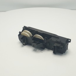 CENTRALINA PANELLO DI CONTROLLO COMANDI CLIMA A/C MERCEDES W163 CLASSE M ML 1638300185 SUPPORTO DESTRO ROTTO