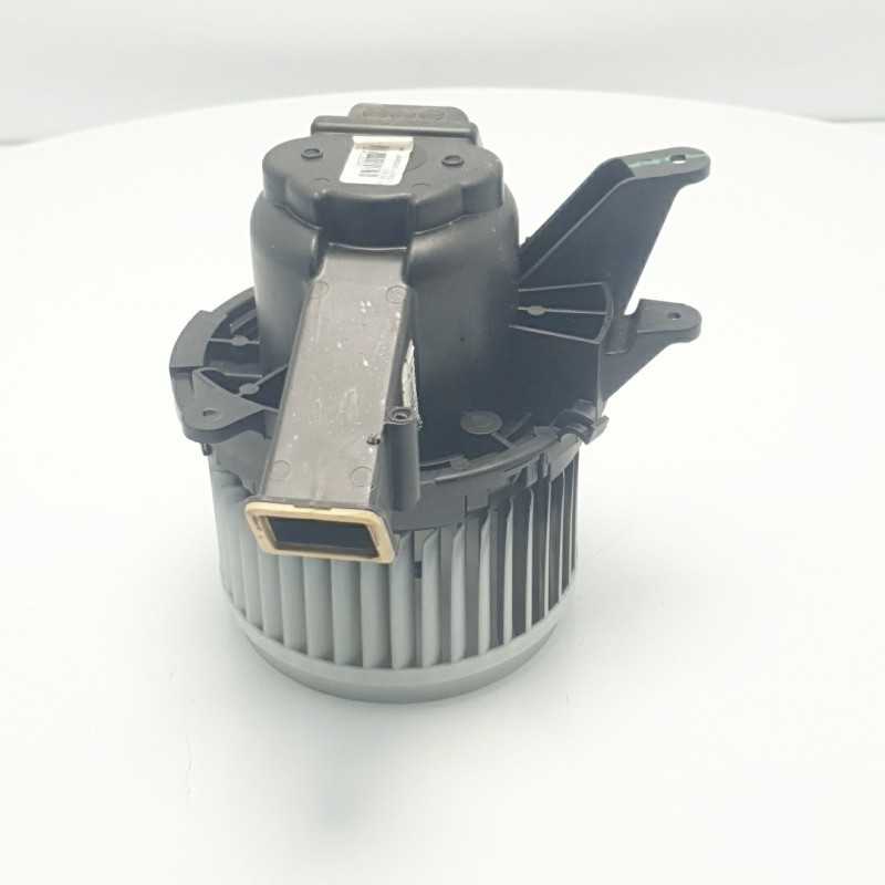 MOTORINO VENTOLA AERAZIONE RISCALDAMENTO ABITACOLO FIAT 500 L 351 2012-22 5R2230100 UNO DEI SUPPORTI ROTTO MOTORINO VENTOLA AERAZIONE RISCALDAMENTO ABITACOLO FIAT 500 L 351 2012-22 5R2230100 UNO DEI SUPPORTI ROTTO