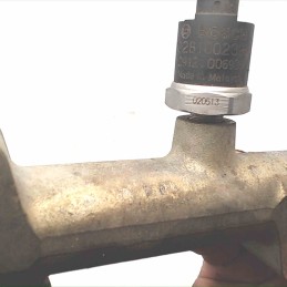 TUBO FLAUTO INIEZIONE DISTRIBUTORE DI GASOLIO BOSCH CHRYSLER Voyager/grand Voyager 0445214041