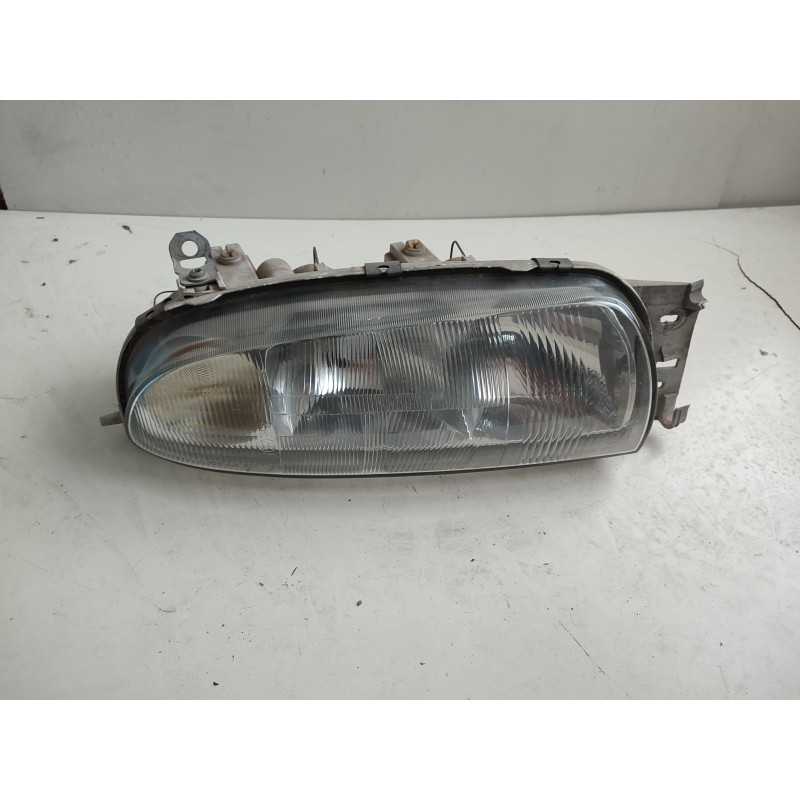 Faro ford fiesta destro