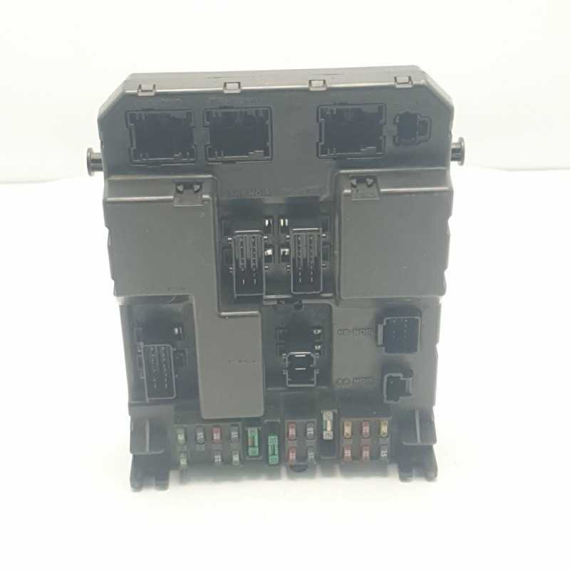CENTRALINA ECU MODULO CONTROLLO BODY COMPUTER PEUGEOT 307 2.0 HDI 9651197580A J03 CENTRALINA ECU MODULO CONTROLLO BODY COMPUTER PEUGEOT 307 2.0 HDI 9651197580A J03