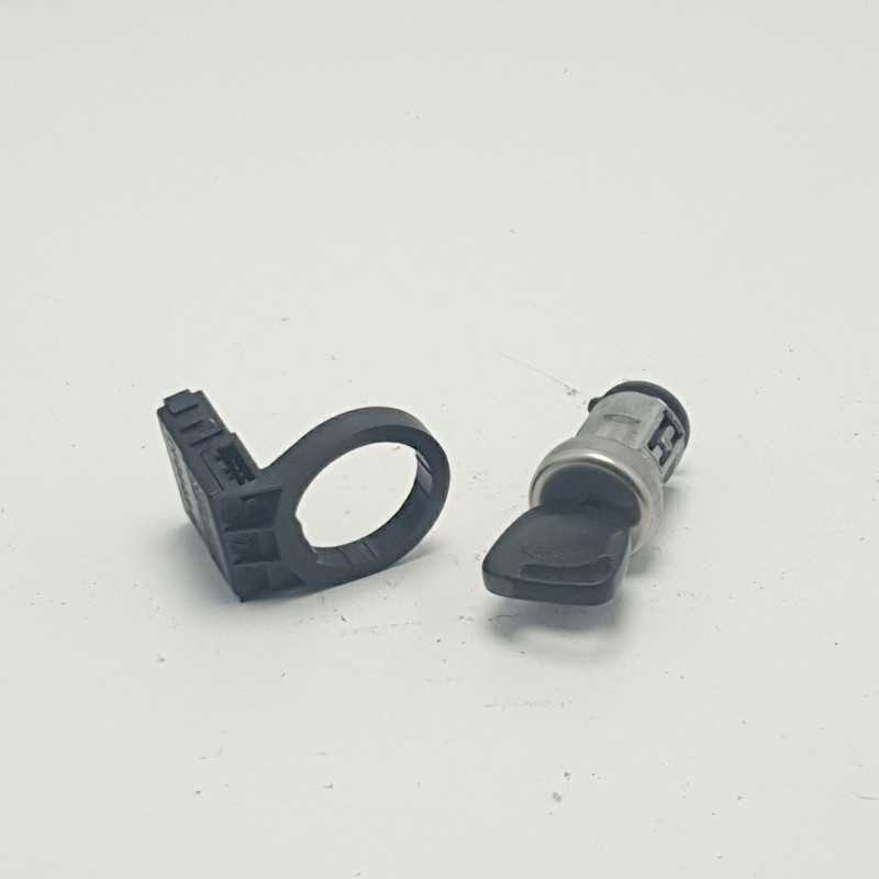 CENTRALINA IMMOBILIZER CON CILINDRETTO E CHIAVE BLOCCHETTO BLOCCASTERZO FORD FOCUS 115 CV 98VP-15607-AB CENTRALINA IMMOBILIZER CON CILINDRETTO E CHIAVE BLOCCHETTO BLOCCASTERZO FORD FOCUS 115 CV 98VP-15607-AB
