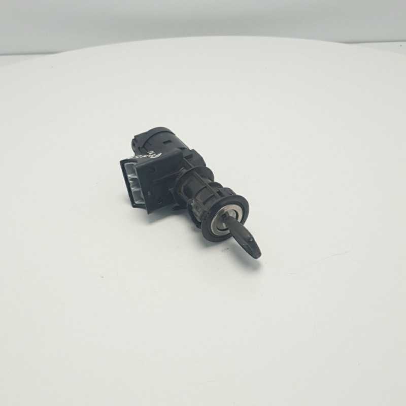 BLOCCHETTO BLOCCASTERZO CILINDRETTO AVVIAMENTO ACCENSIONE FIAT PANDA 2° SERIE 2004-14 46845361 BLOCCHETTO BLOCCASTERZO CILINDRETTO AVVIAMENTO ACCENSIONE FIAT PANDA 2° SERIE 2004-14 46845361